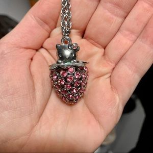 Hello kitty necklace